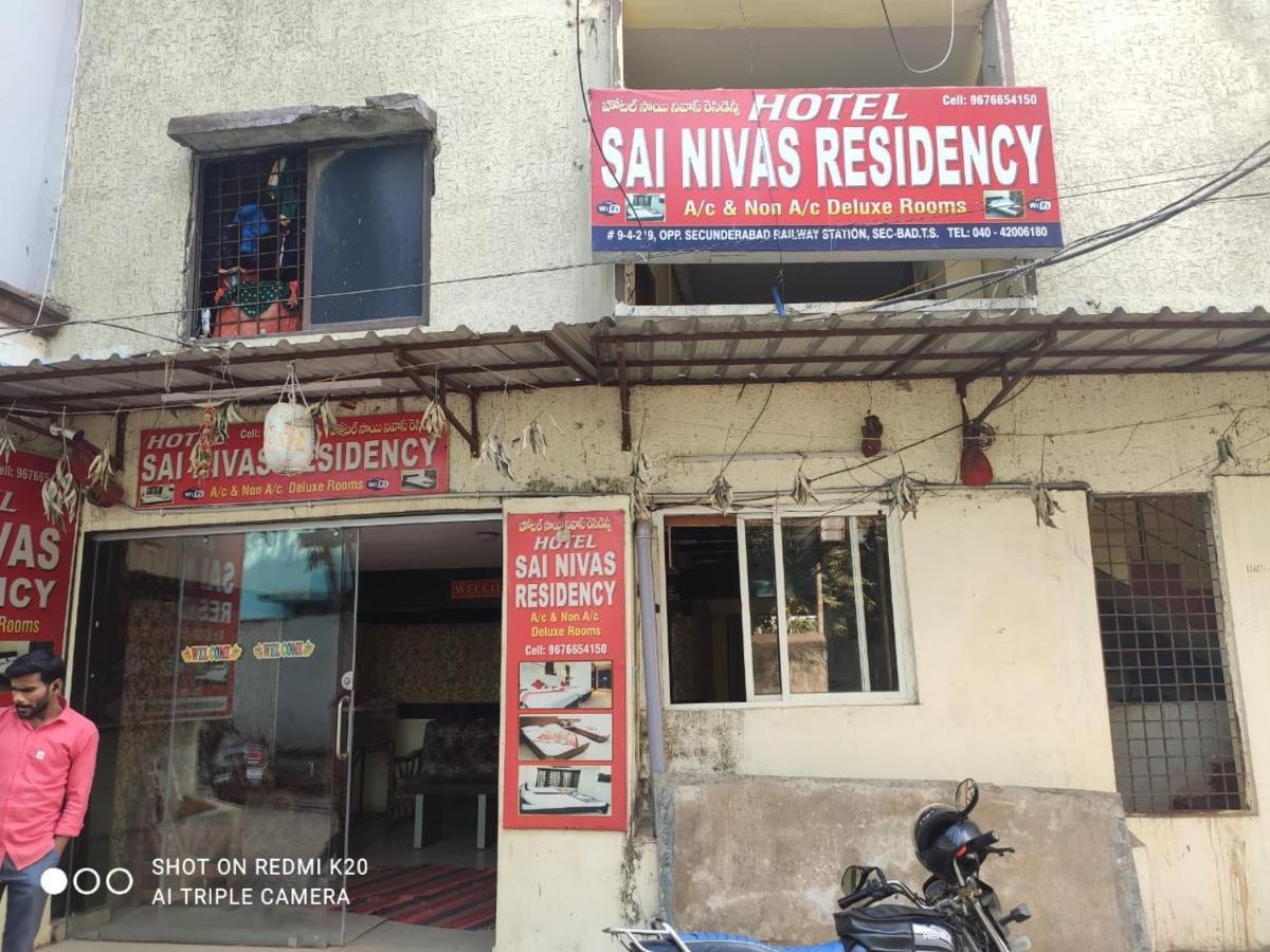 Hotel Sai Nivas Residency Haiderabad Buitenkant foto